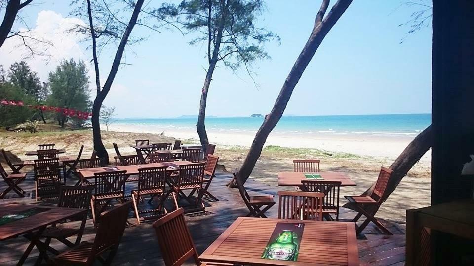 Cherloft@Samsuria Beach Residences Kampung Sungai Ular Ngoại thất bức ảnh